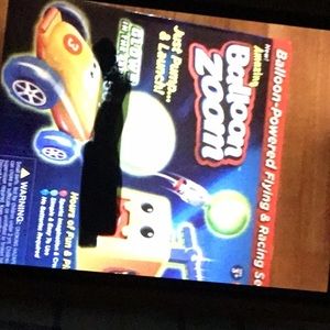 Balloon zoom car